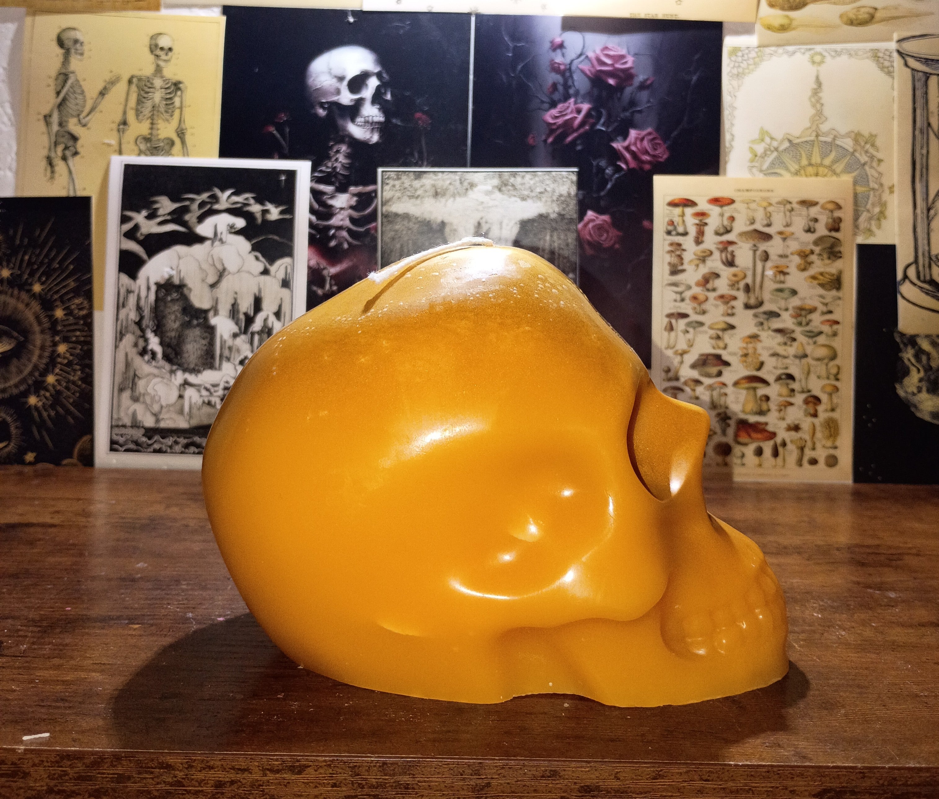 Big skull candles