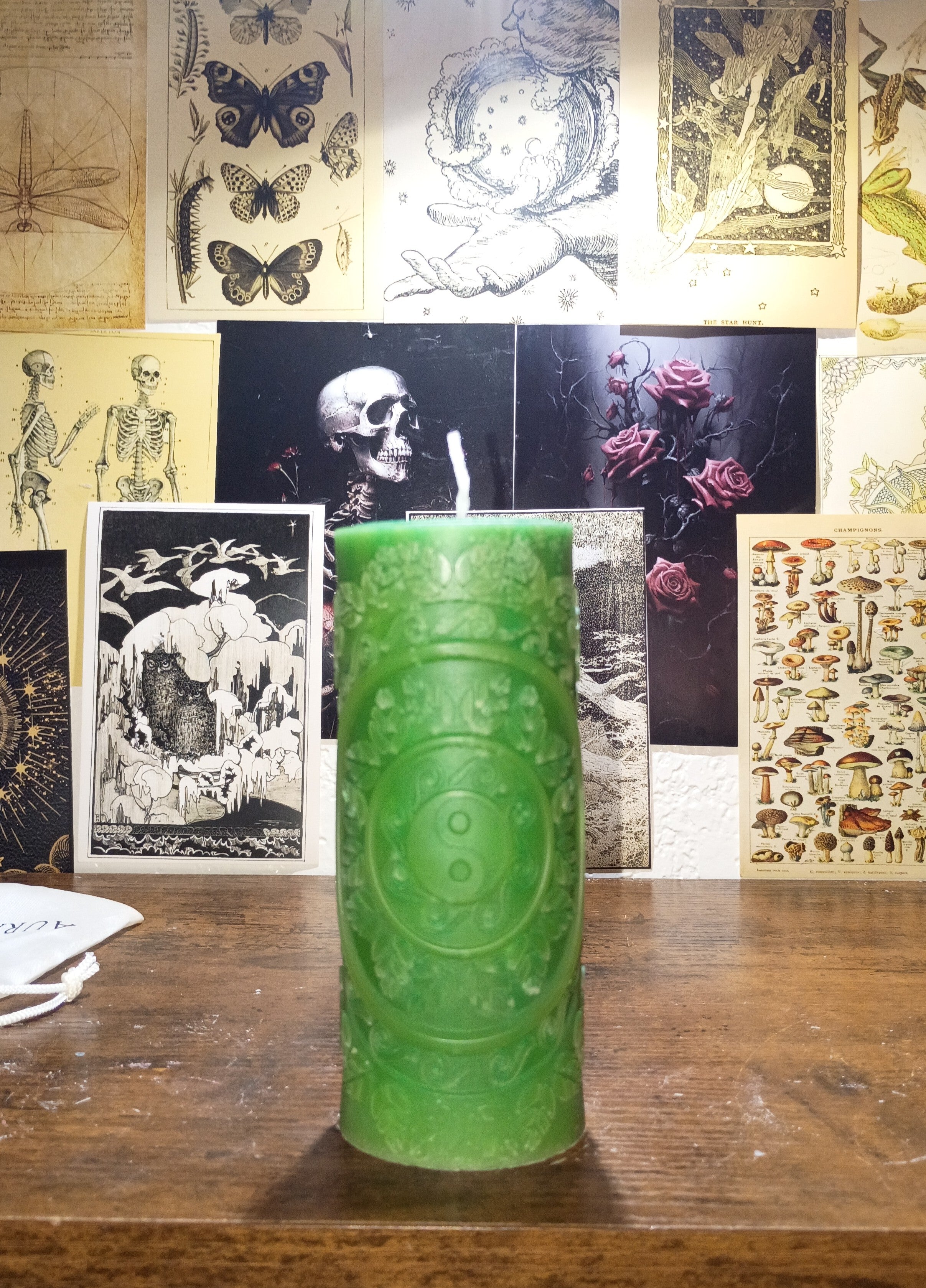 Ying Yang pillar candle