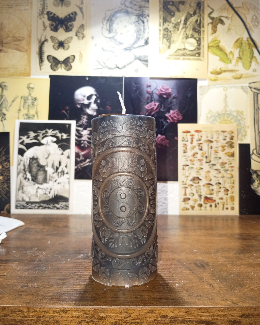 Ying Yang pillar candle